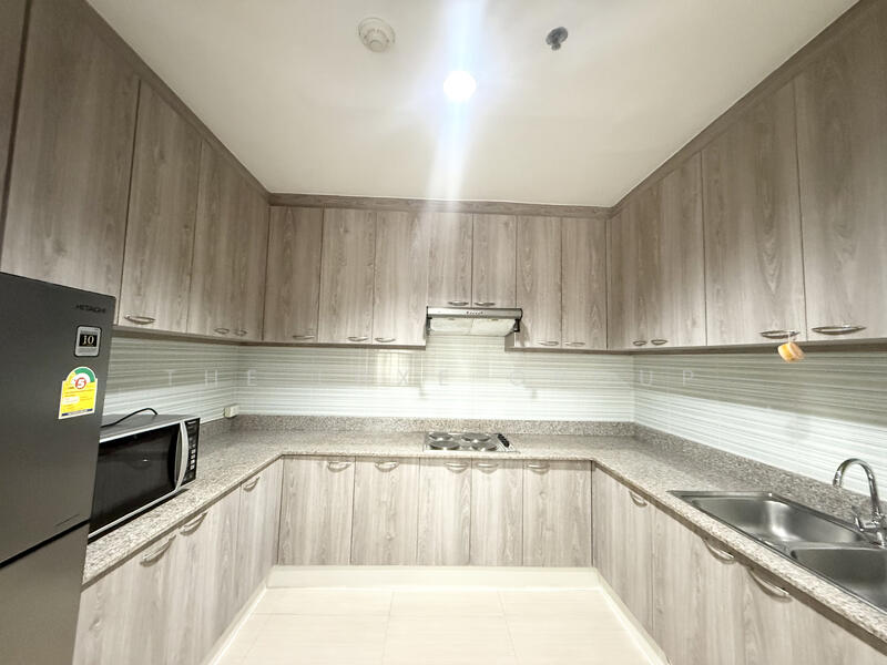 Baan Suanpetch, Bangkok, 18 Soi Sukhumvit 39, Khlong Tan Nua, Watthana, Bangkok, 3 Bedrooms, 129 sqm, Condo For Rent, by The Luxe Group, 60119124 - DDproperty.com