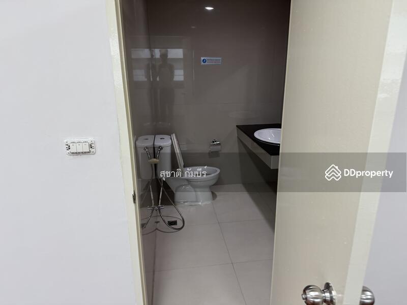 For Rent - Ashoke Court for rent 200 meters from MRT Sukhumvit BTS Asoke, Bangkok