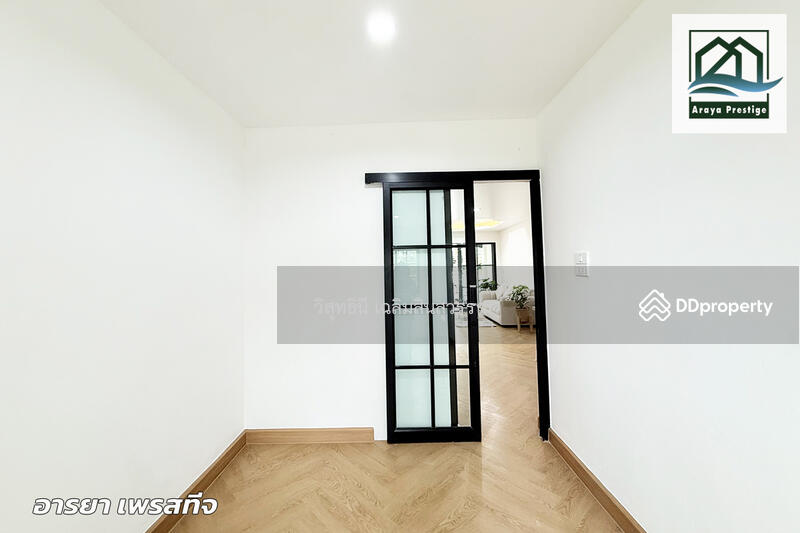 For Sale - Runnapa Place Village (behind the corner), Soi Romklao 16, Bangkok
