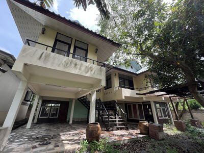 ขาย - ที่ดินพร้อมบ้านเดี่ยว 2 ชั้นซอยชมวิหค ตำบลคลอง5 ปทุมธานี, ปทุมธานี
