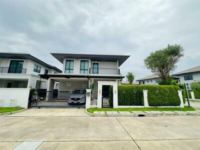 ขาย - Setthasiri Pattanakarn : เศรษฐสิริ พัฒนาการ, กรุงเทพ