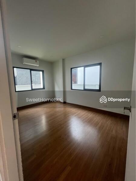 For Rent - CENTRO Donmueang-Chaengwattana, Pathum Thani