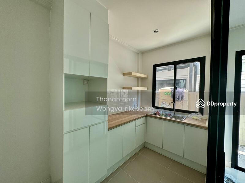 For Sale - Supalai Essence Ladprao, Bangkok
