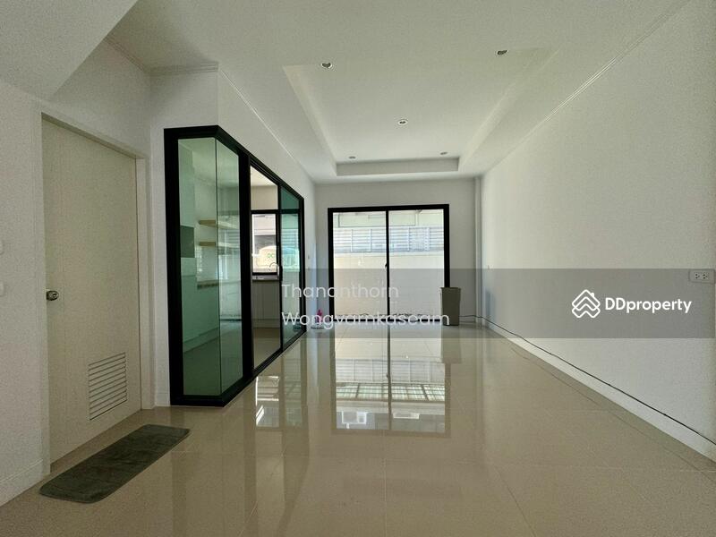 For Sale - Supalai Essence Ladprao, Bangkok
