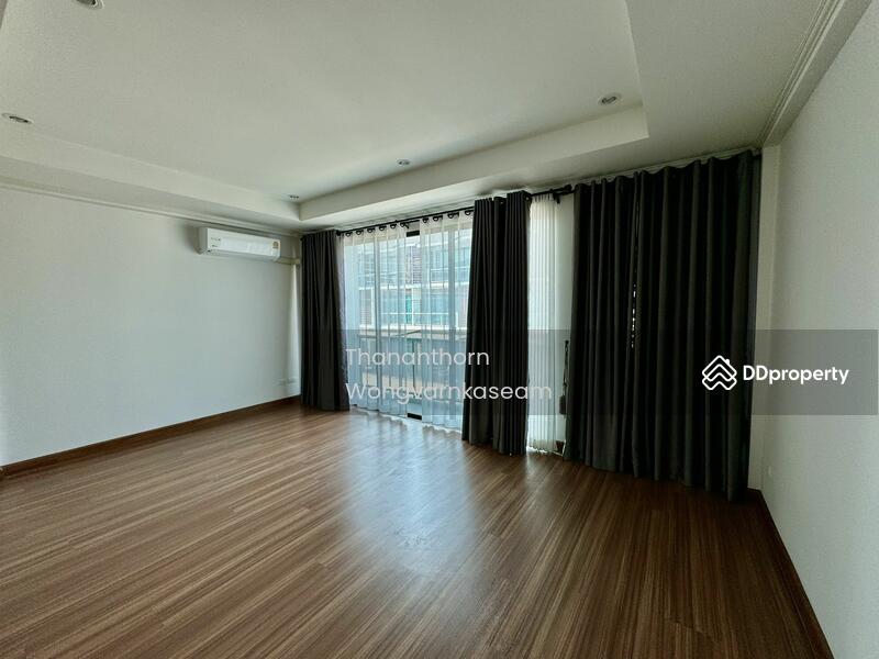 For Sale - Supalai Essence Ladprao, Bangkok