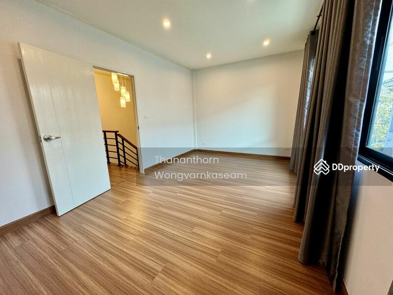 For Sale - Supalai Essence Ladprao, Bangkok