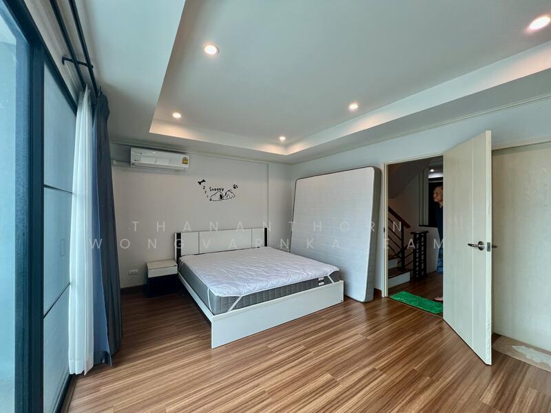 For Sale - Supalai Essence Ladprao, Bangkok