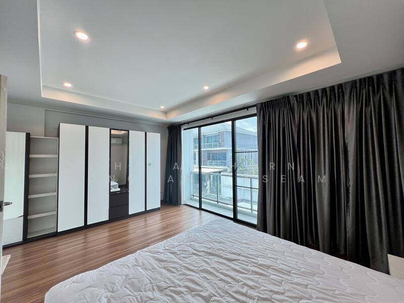 For Sale - Supalai Essence Ladprao, Bangkok