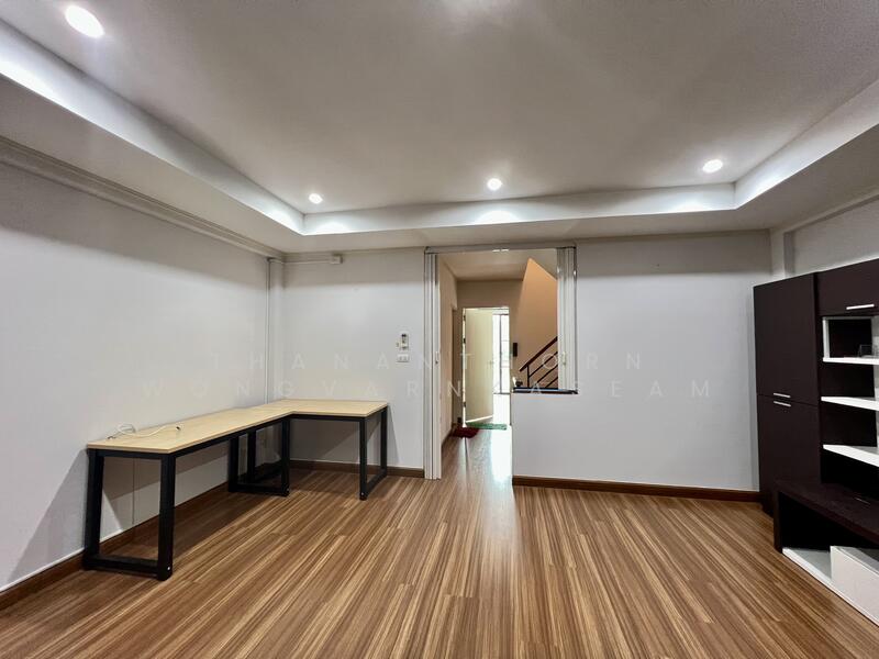 For Sale - Supalai Essence Ladprao, Bangkok