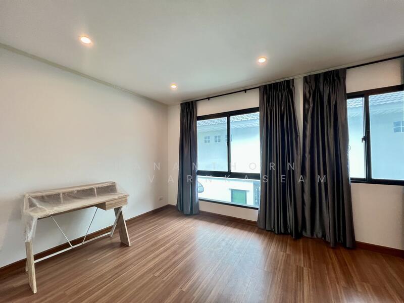 For Sale - Supalai Essence Ladprao, Bangkok