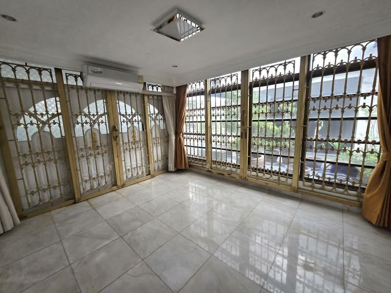 อัมรินทร์, กรุงเทพ, 1 รามอินทรา, อนุสาวรีย์, บางเขน, กรุงเทพ, 300 ตร.ม., บ้านเดี่ยว ให้เช่า, โดย กุลจิรา อภัยโส, 60121262 - DDproperty.com