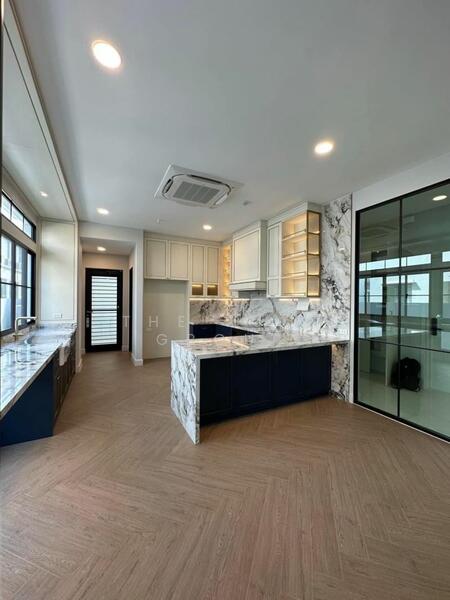 Nantawan Rama 9 - New Krungthepkreetha, Bangkok, Saphan Sung, Bangkok, 5 Bedrooms, 499 sqm, Single Detached House For Rent, by The Luxe Group, 60121409 - DDproperty.com