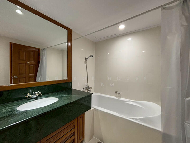 Centre Point Residence Phromphong : เซ็นเตอร์พ้อยท์ เรสซิเด้นซ์ พร้อมพงษ์, กรุงเทพ, ซ.สุขุมวิท39, คลองตันเหนือ, วัฒนา, กรุงเทพ, 265 ตร.ม., คอนโด ให้เช่า, โดย Bangkok House Living, 60121652 - DDproperty.com