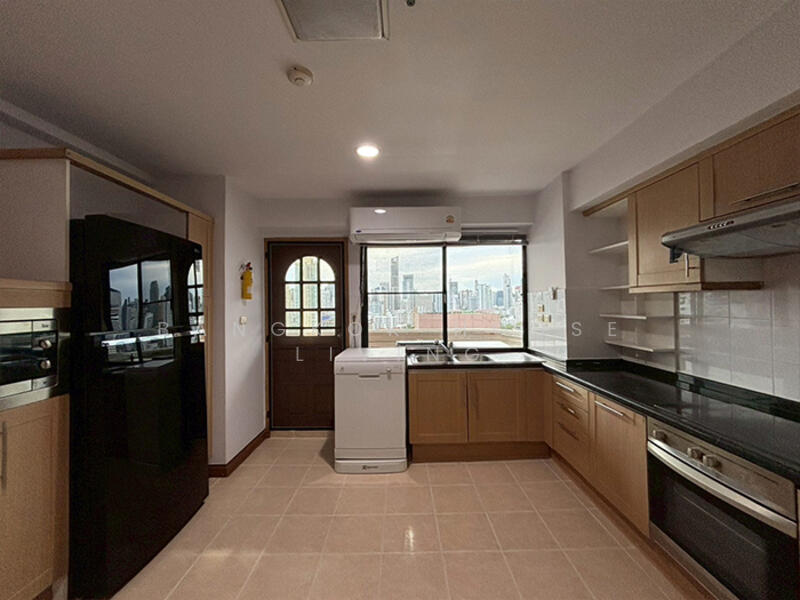 Centre Point Residence Phromphong : เซ็นเตอร์พ้อยท์ เรสซิเด้นซ์ พร้อมพงษ์, กรุงเทพ, ซ.สุขุมวิท39, คลองตันเหนือ, วัฒนา, กรุงเทพ, 265 ตร.ม., คอนโด ให้เช่า, โดย Bangkok House Living, 60121652 - DDproperty.com