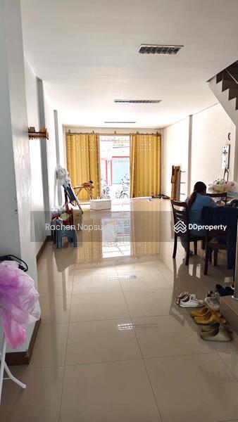 ขาย - ขาย ทาวน์เฮาส์ 2 ชั้น ใกล้ชายหาดชลาทัศน์ พิกัด เมืองสงขลา 3 ห้องนอน ขนาด 25 ตร.วา ● ขาย 2.49 ล้านบาท, สงขลา