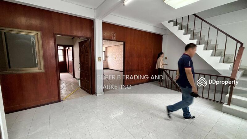 For Rent - For rent: commercial building on Cheu Plerng Road, located near Khlong Toei Market., Bangkok