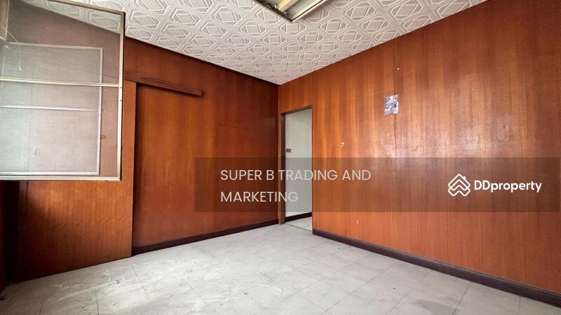 For Rent - For rent: commercial building on Cheu Plerng Road, located near Khlong Toei Market., Bangkok