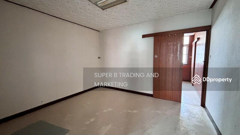 For Rent - For rent: commercial building on Cheu Plerng Road, located near Khlong Toei Market., Bangkok