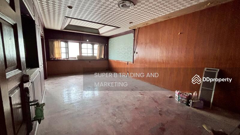 For Rent - For rent: commercial building on Cheu Plerng Road, located near Khlong Toei Market., Bangkok