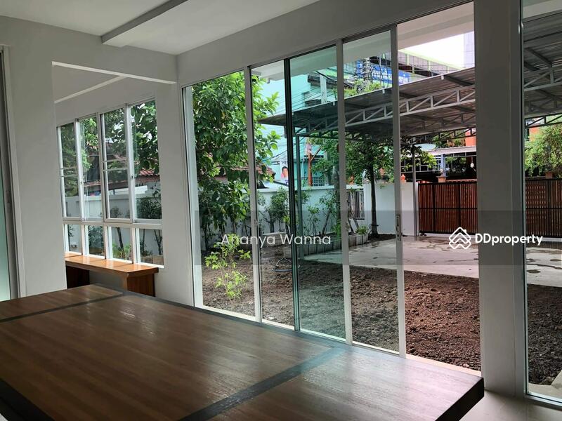 For Rent - 3-Bedroom House, Bangkok