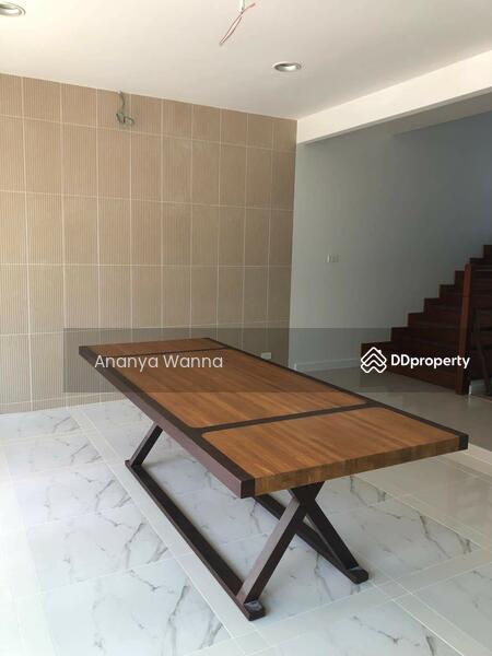 For Rent - 3-Bedroom House, Bangkok