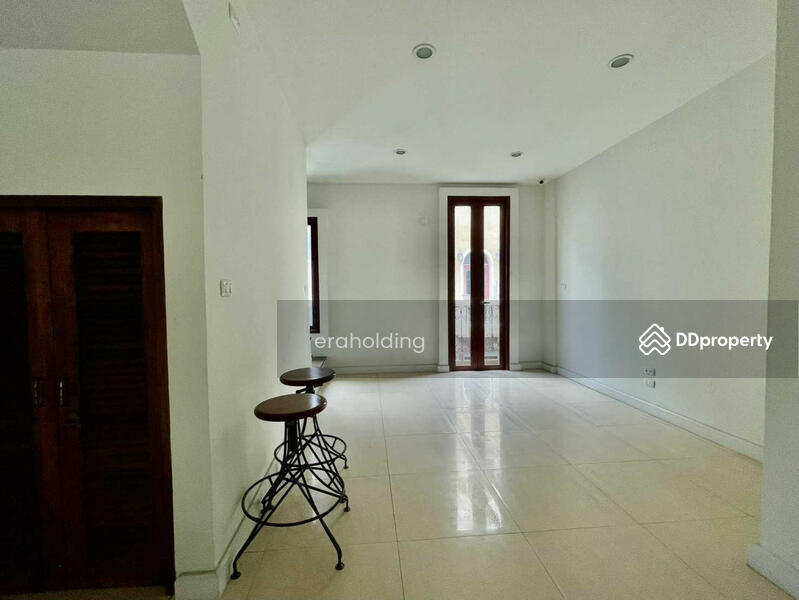 For Sale - Venice Di Iris Watcharapon, Bangkok