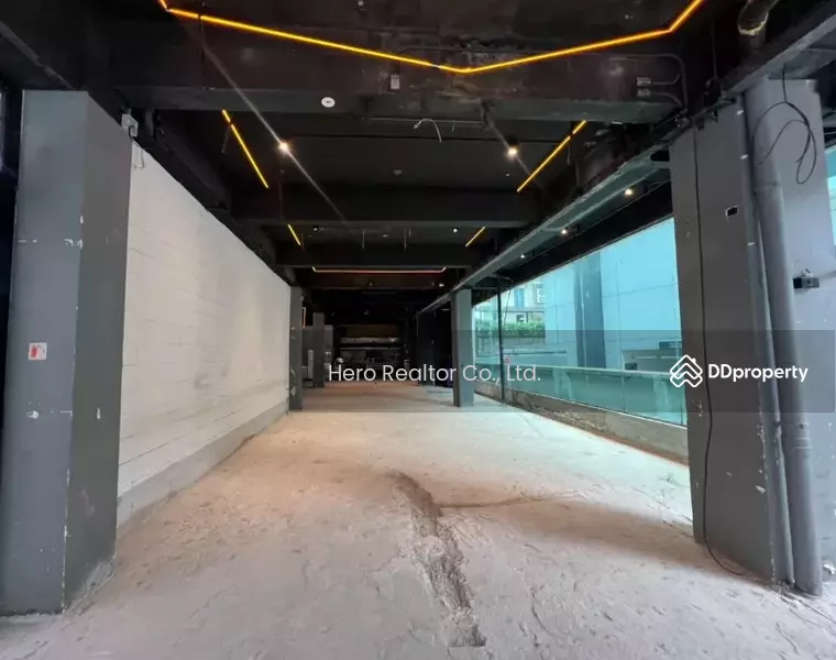 For Rent - For Rent Bangkok Commercial Space Retail Shop Sukhumvit Watthana BTS Thong Lo BRE25464, Bangkok