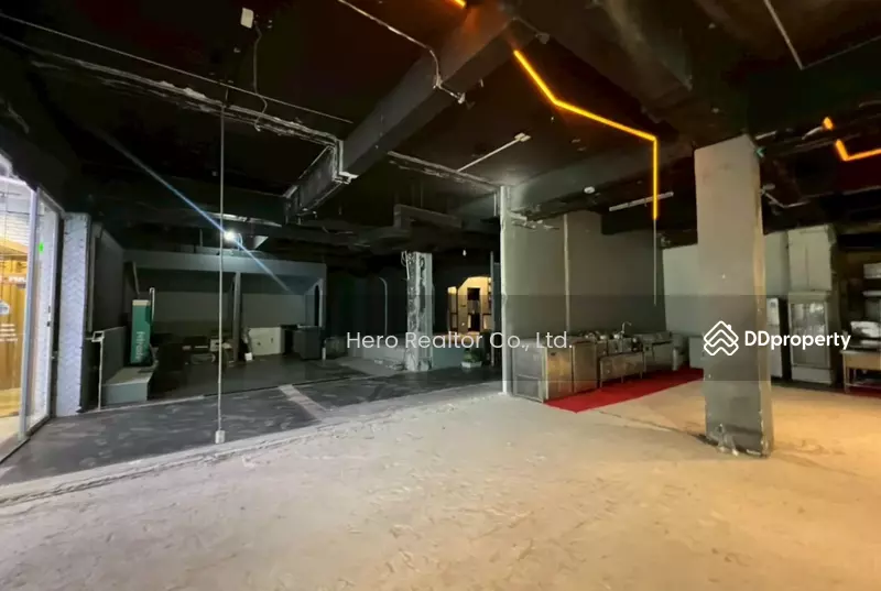 For Rent - For Rent Bangkok Commercial Space Retail Shop Sukhumvit Watthana BTS Thong Lo BRE25464, Bangkok