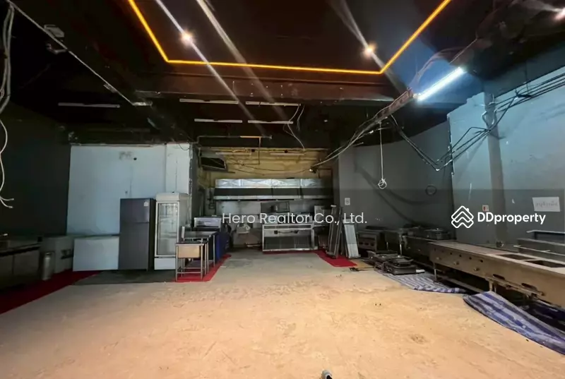 For Rent - For Rent Bangkok Commercial Space Retail Shop Sukhumvit Watthana BTS Thong Lo BRE25464, Bangkok
