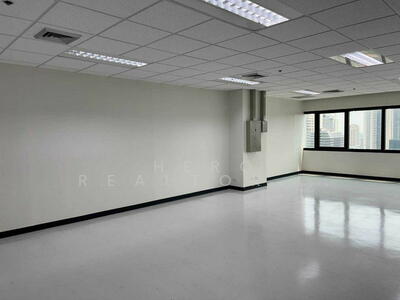 For Rent - For Rent Bangkok Office Silom BTS Sala Daeng Bang Rak BRE21518, Bangkok