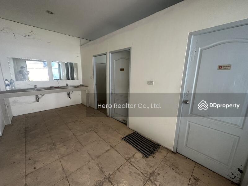 For Rent - Office and Warehouse for Rent at Chaloem Phra Kiat Tee 9 Prawet Bangkok BRE19439, Bangkok