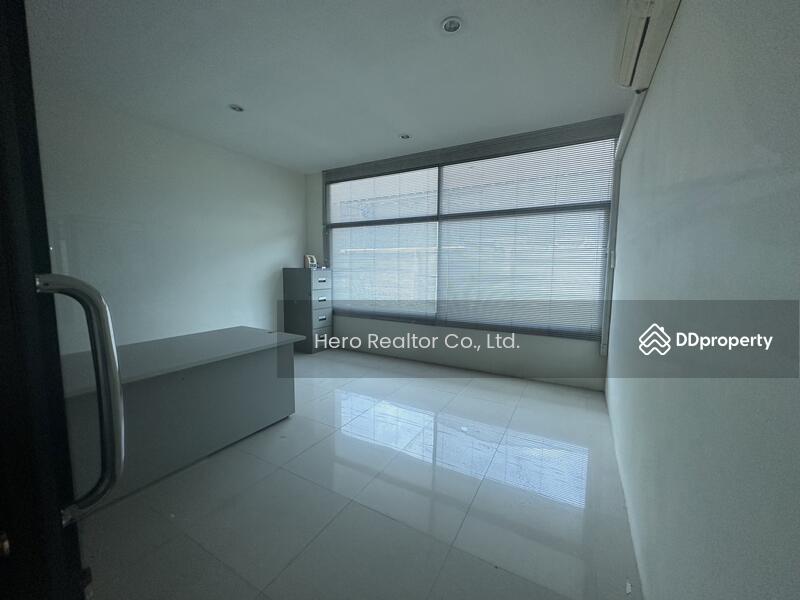 For Rent - Office and Warehouse for Rent at Chaloem Phra Kiat Tee 9 Prawet Bangkok BRE19439, Bangkok