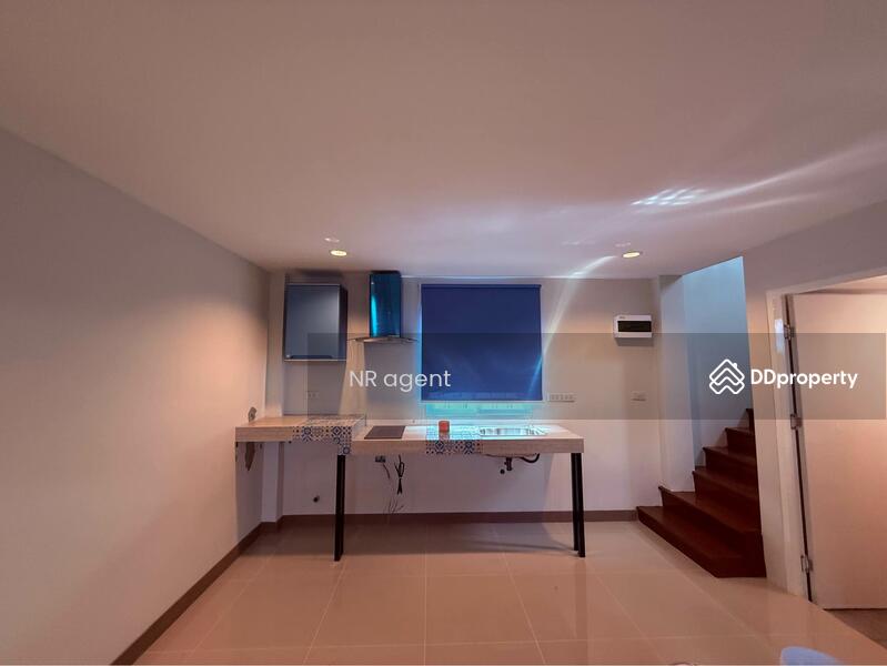 For Rent - Sri Bearing Place, Samut Prakan