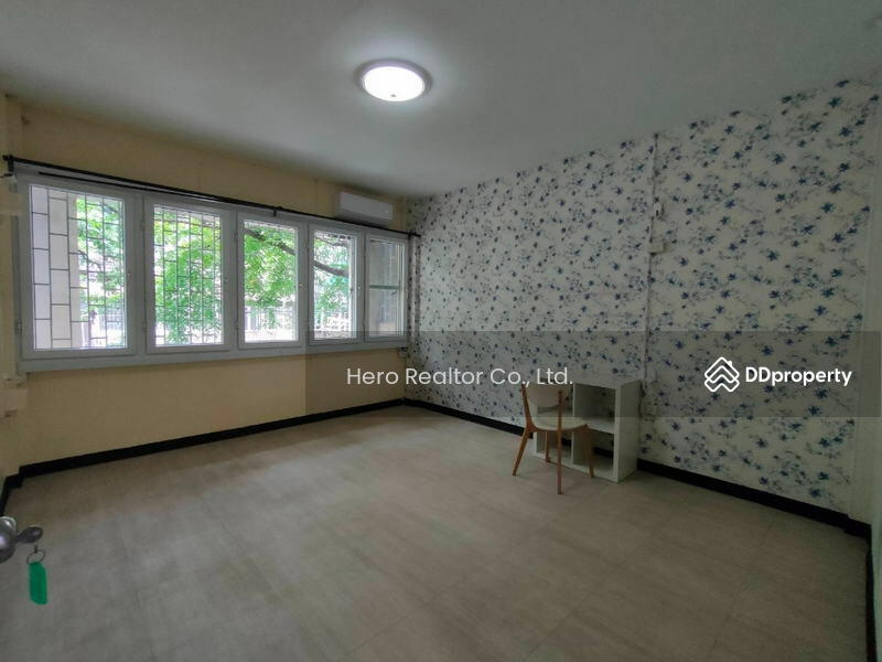For Rent - For Rent Bangkok Shophouse Silom BTS Chong Nonsi Bang Rak BRE22891, Bangkok
