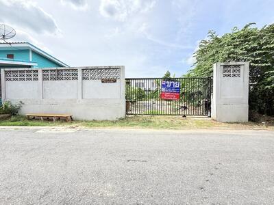 ขาย - ขายที่ดิน ซอยทวีวัฒนา-กาญจนาภิเษก 22 ถมสูง รั้วคอนกรีต 63 ตรว.พร้อมสร้างบ้าน เข้าซอย 100เมตร, กรุงเทพ