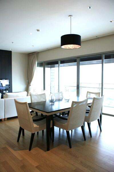 The Madison, Bangkok, Sukhumvit 41, Khlong Tan Nua, Watthana, Bangkok, 3 Bedrooms, 230 sqm, Condo For Rent, by Knight Frank Chartered (Thailand) Co.,Ltd, 60123474 - DDproperty.com