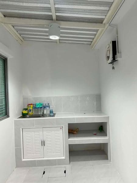 Pruksa Ville 77 Phutthamonthon Sai 4, Nakhon Pathom, Phutthamonthon Sai 4 Road, Krathum Lom, Sam Phran, Nakhon Pathom, 3 Bedrooms, 110 sqm, Townhouse For Sale, by Connex Property, 60123669 - DDproperty.com