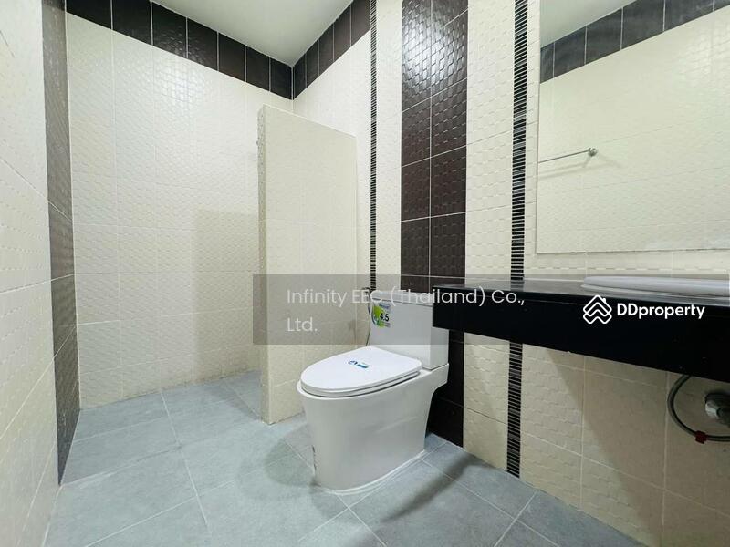 For Sale - (In1) ขายบ้านเดี่ยวรีโนเวทใหม่ ใกล้มหาวิทยาลัย และนิคมแหลมฉบัง, Chon Buri