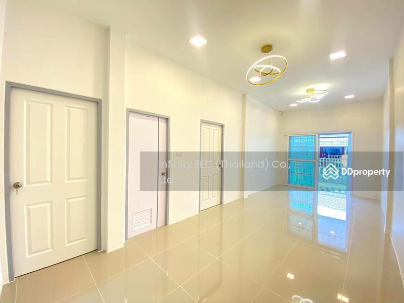 For Sale - (In1) ขายบ้านเดี่ยวรีโนเวทใหม่ ใกล้มหาวิทยาลัย และนิคมแหลมฉบัง, Chon Buri