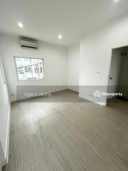 ให้เช่า - ให้เช่าโฮมออฟฟิศ 3 ชั้น ติดถนนนวลจันทร์ ข้างซอย 48 (SPSJN57), กรุงเทพ