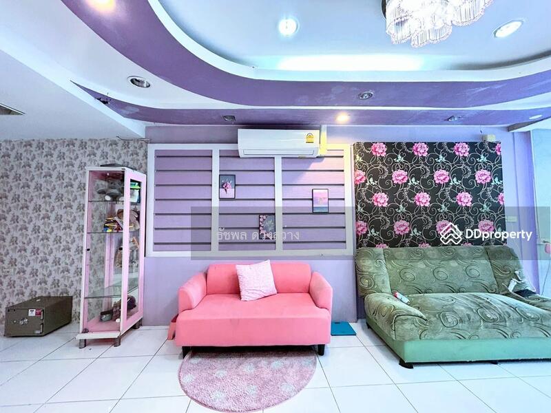 For Sale - Hot Deal! Commercial Building with Business in Cha-Am Market Urgent Sale! Prime Location on Cha-Am, Phetchaburi