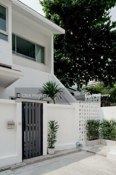 For Sale - Townhome 3 storey 48 sq.w. Soi Sukhumvit 15, Bangkok