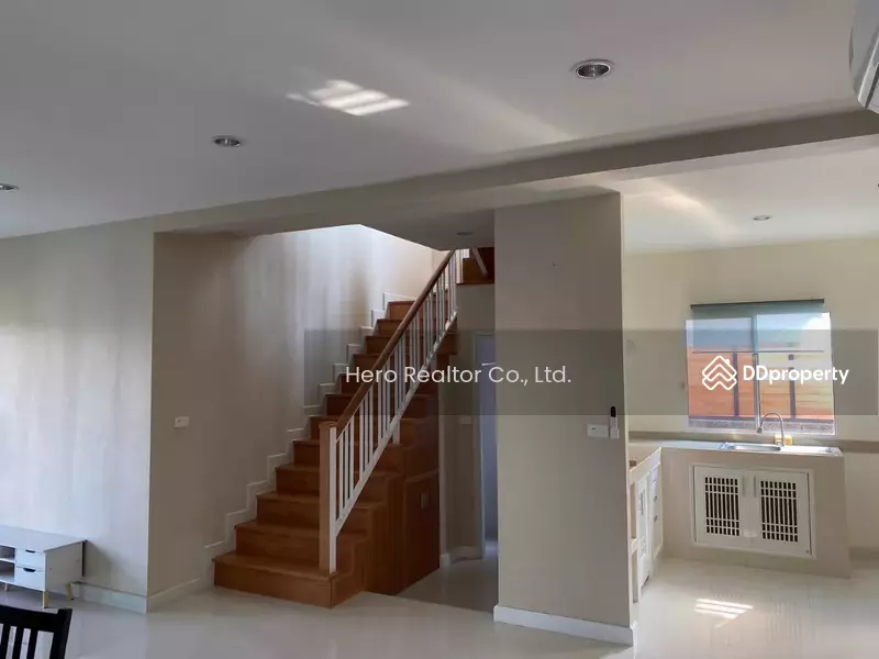 ให้เช่า - Passorn Prestiege Luxe Pattanakarn : ภัสสร เพรสทีจ ลุกซ์ พัฒนาการ, กรุงเทพ