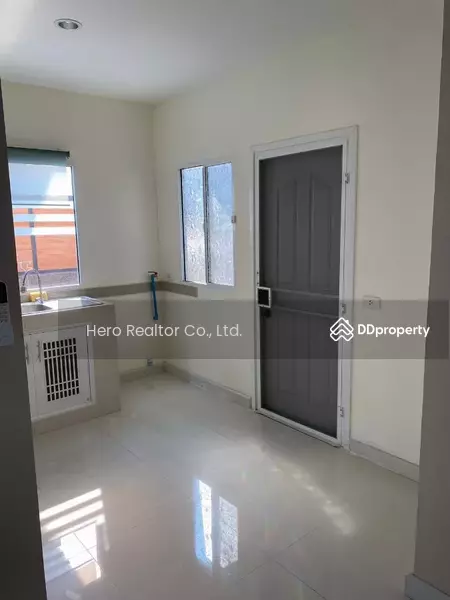 ให้เช่า - Passorn Prestiege Luxe Pattanakarn : ภัสสร เพรสทีจ ลุกซ์ พัฒนาการ, กรุงเทพ