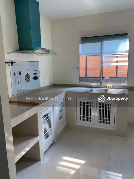 ให้เช่า - Passorn Prestiege Luxe Pattanakarn : ภัสสร เพรสทีจ ลุกซ์ พัฒนาการ, กรุงเทพ