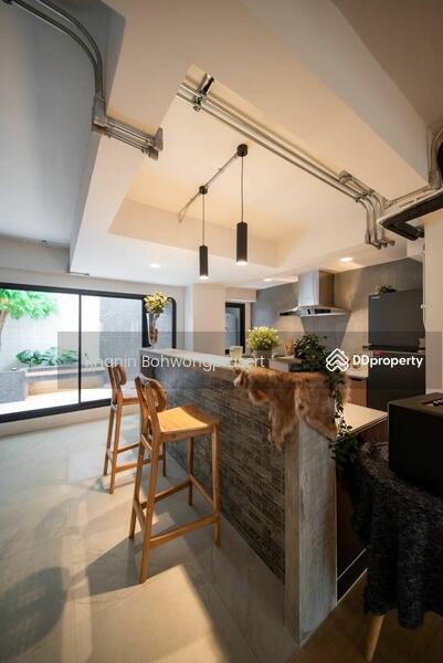 For Sale - 3-Br Townhouse near ARL Ramkhamhaeng, Bangkok