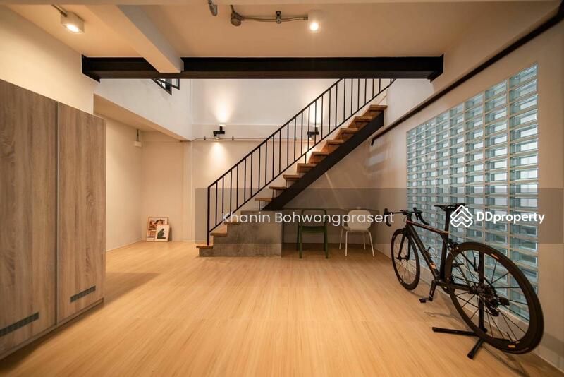 For Sale - 3-Br Townhouse near ARL Ramkhamhaeng, Bangkok