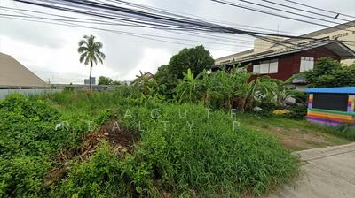 ขาย - ขายที่ดินติดถนนรามคำแหง ใกล้ MRT เคหะรามคำแหง, กรุงเทพ