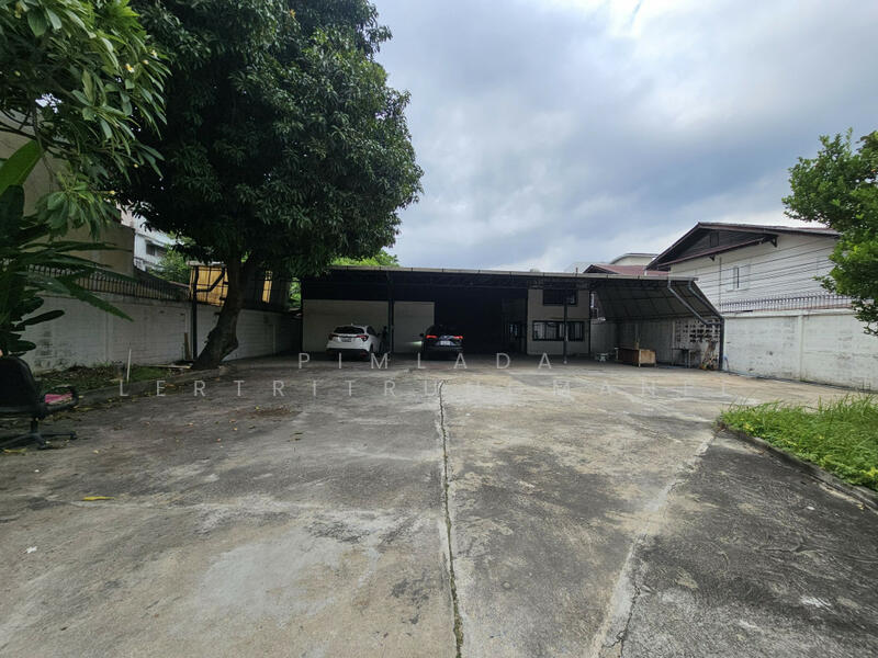 For Rent - ให้เช่าโกดังเก็บสินค้า ซอย เจริญนคร 62 ขนาด 253 ตร.วา, Bangkok
