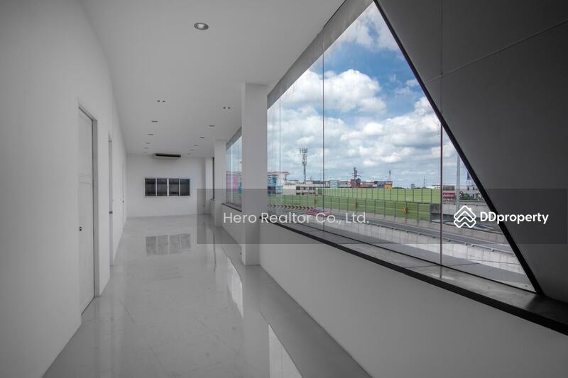 ให้เช่า - ให้เช่า Showroom ถนนรัชดา-รามอินทรา คันนายาว BRE25603, กรุงเทพ